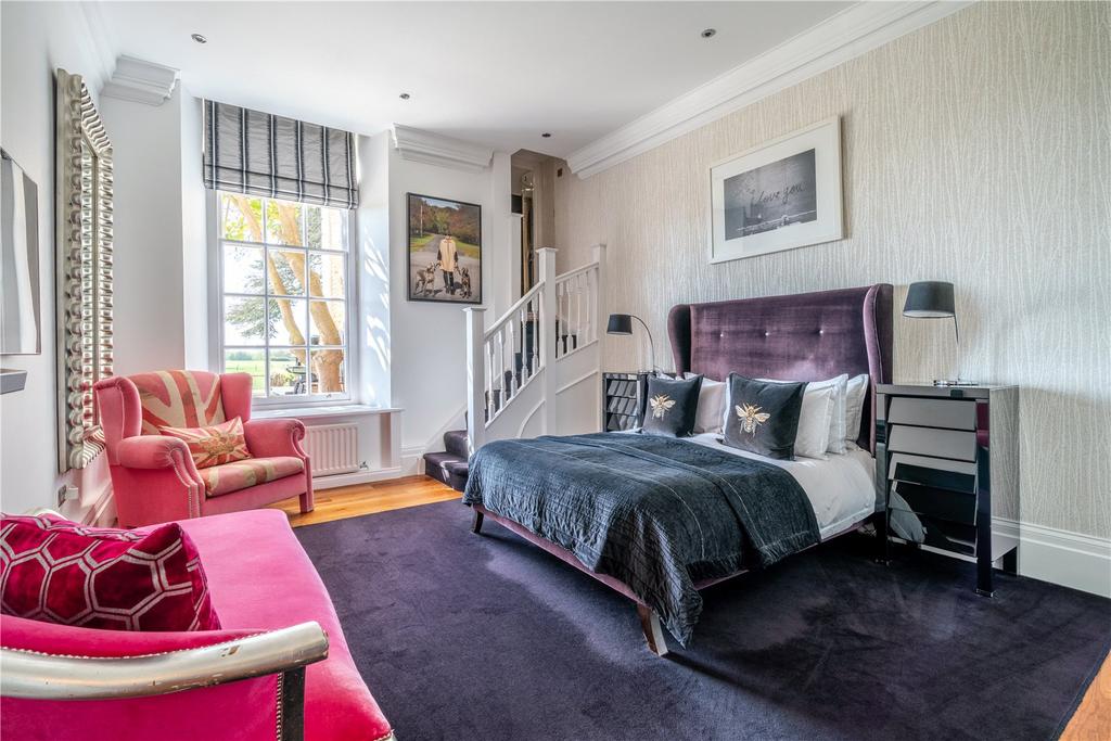 Main Bedroom