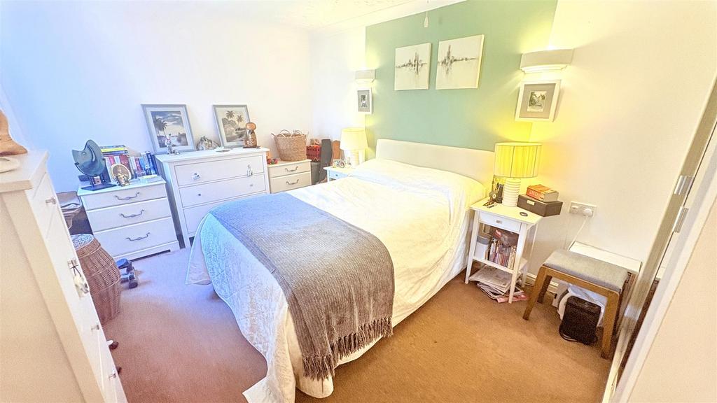 Main Bedroom