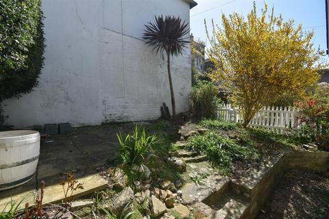 undefined, Woods Passage, Hastings