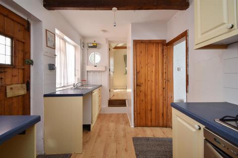 undefined, Woods Passage, Hastings