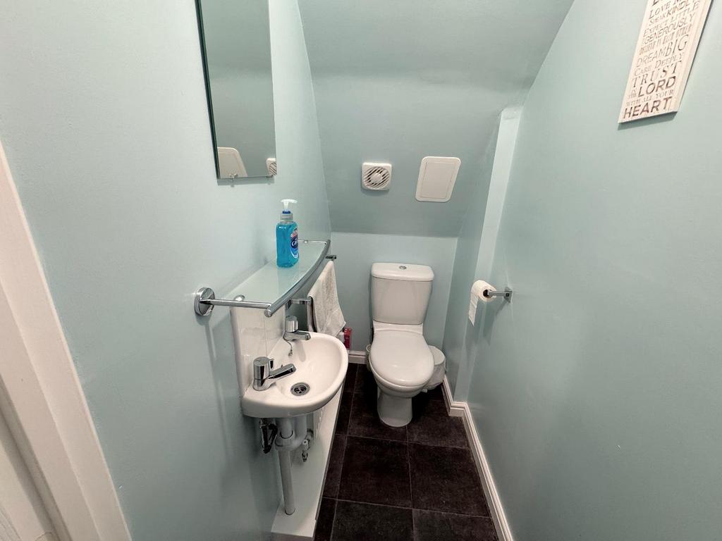 Cloakroom wc