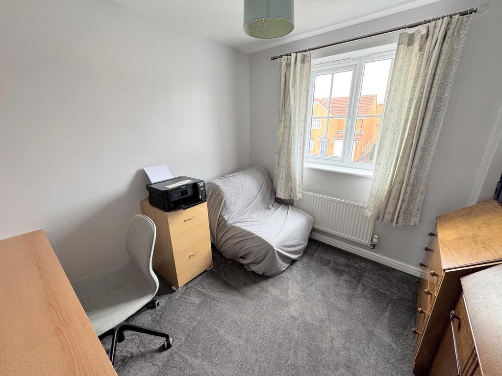 Bedroom (front)
