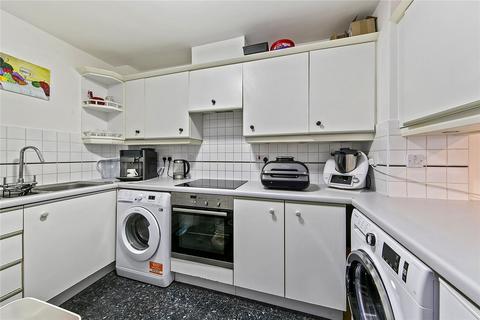 2 bedroom apartment for sale, Cranleigh Court, Marksbury Ave, Kew, TW9