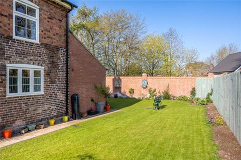 2 bedroom end of terrace house for sale, Woodhouse Lane, Priorslee, Telford, Shropshire, TF2