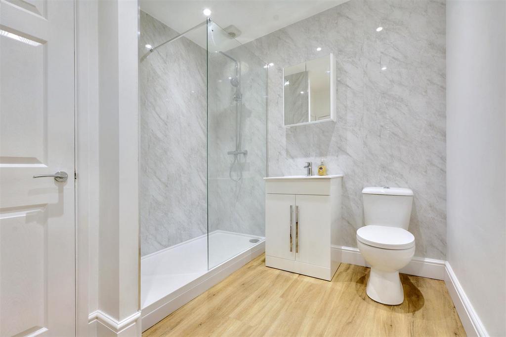 Shower Room.jpeg