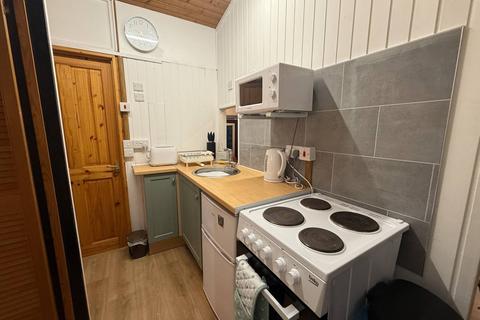 2 bedroom lodge for sale, Cenarth Newcastle Emlyn