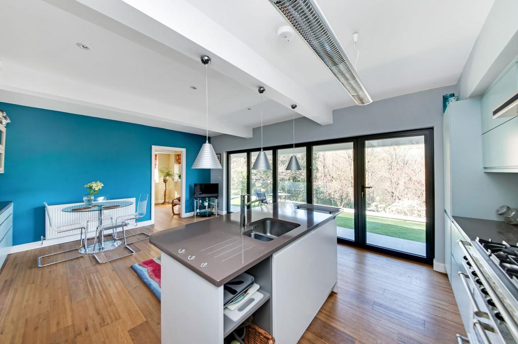 Open plan dining kitchen