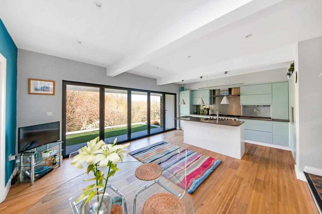 Open plan dining kitchen