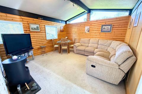 3 bedroom lodge for sale, Cenarth Newcastle Emlyn