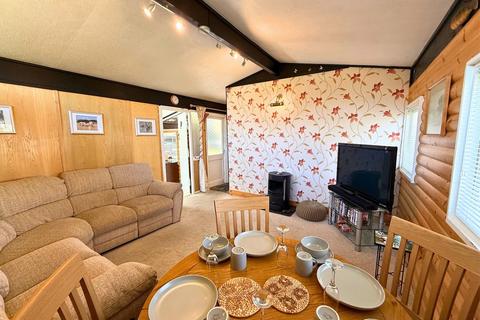 3 bedroom lodge for sale, Cenarth Newcastle Emlyn