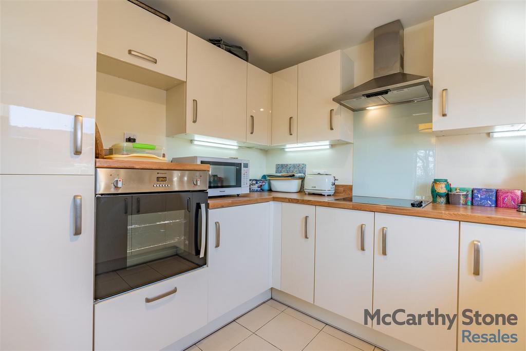 8643337-interior24.jpg