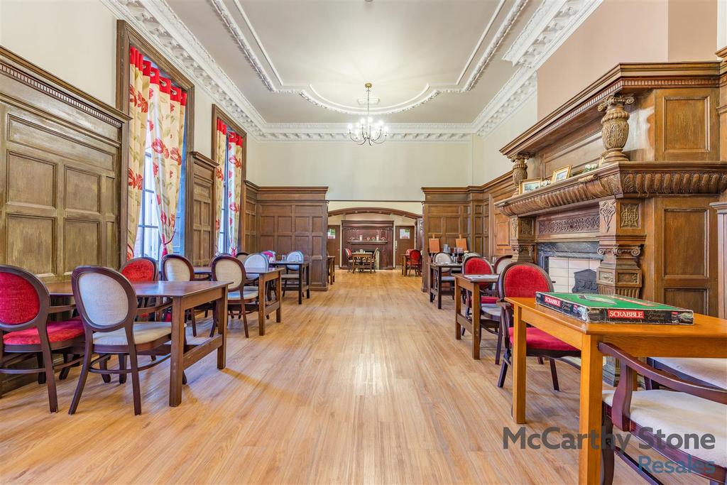 8643337-interior02.jpg