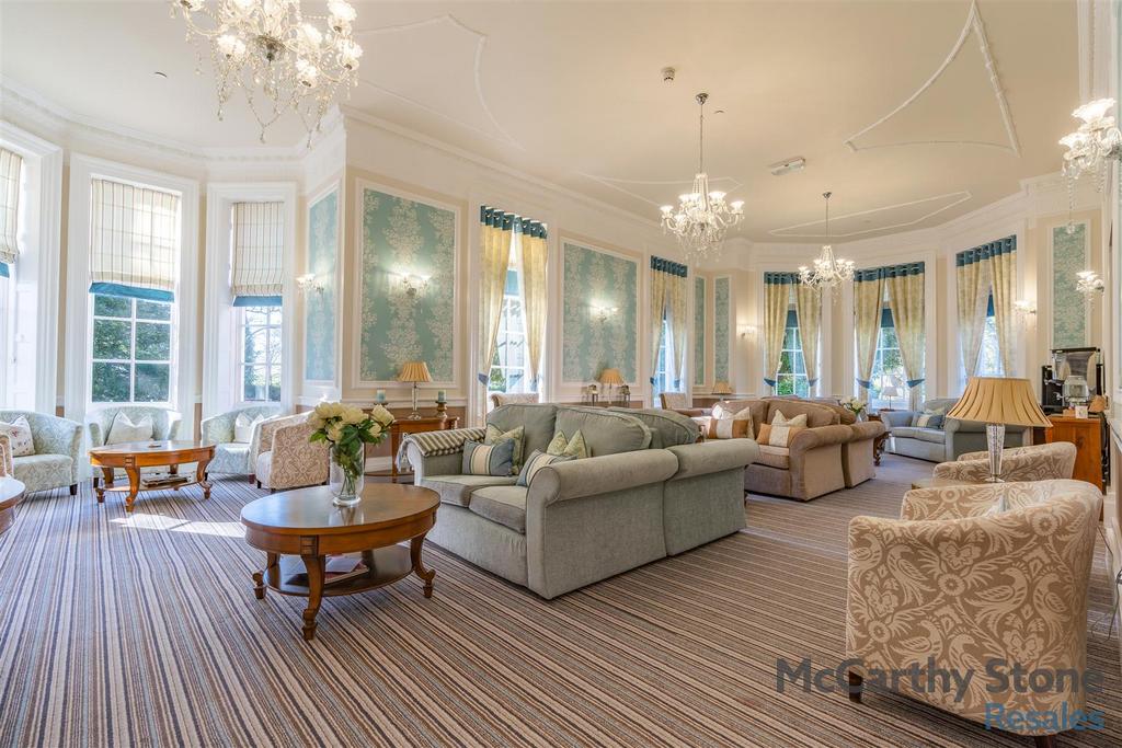 8643337-interior04.jpg