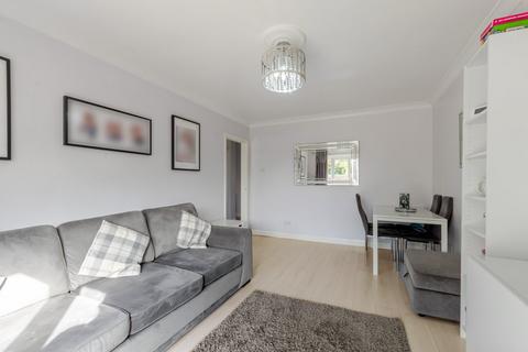 24 Christopher Close, Sidcup, DA15 8PU