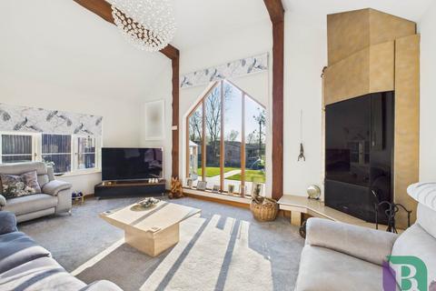 3 bedroom detached bungalow for sale, Shillington Road, Bedford MK45
