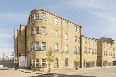 2 bedroom flat for sale, Rotherhithe Street, London SE16