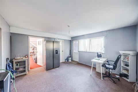 43 Drudgeon Way, Bean, Dartford, DA2 8BJ