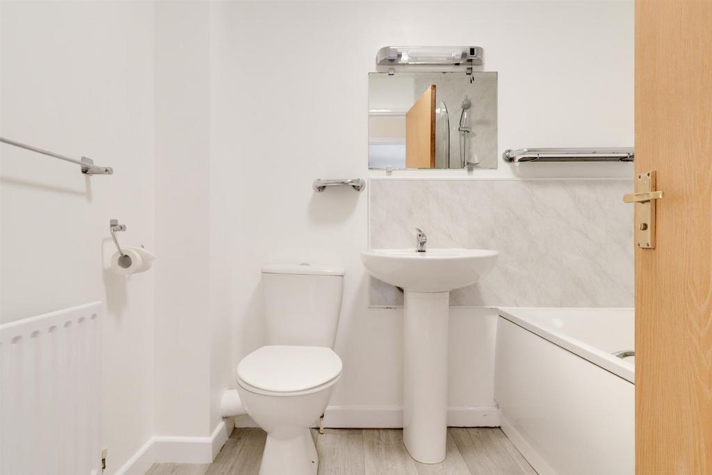 Bathroom.jpg
