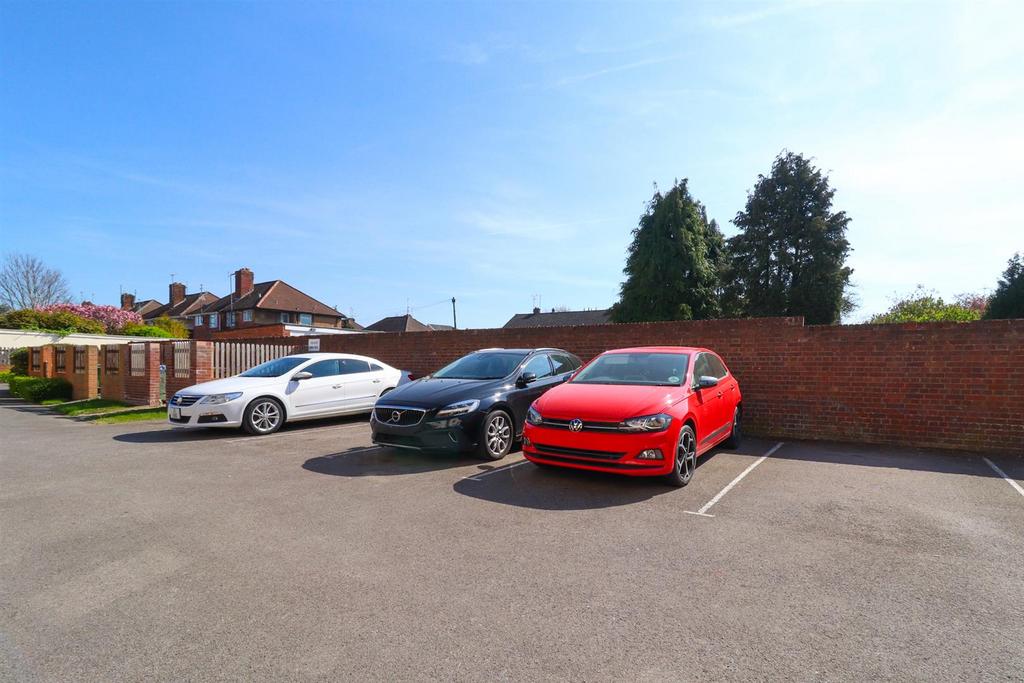 Parking.jpg