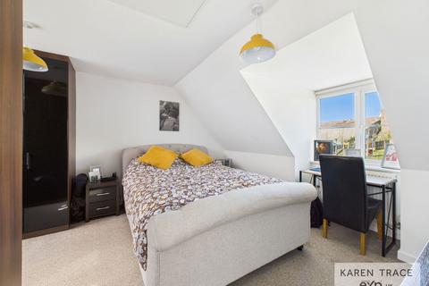 4 Hilda Row, St Austell, PL25 3FG