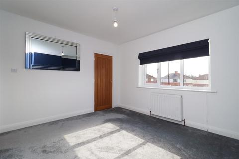 35 Coronation Street, Wrenthorpe, Wakefield, WF2 0HT