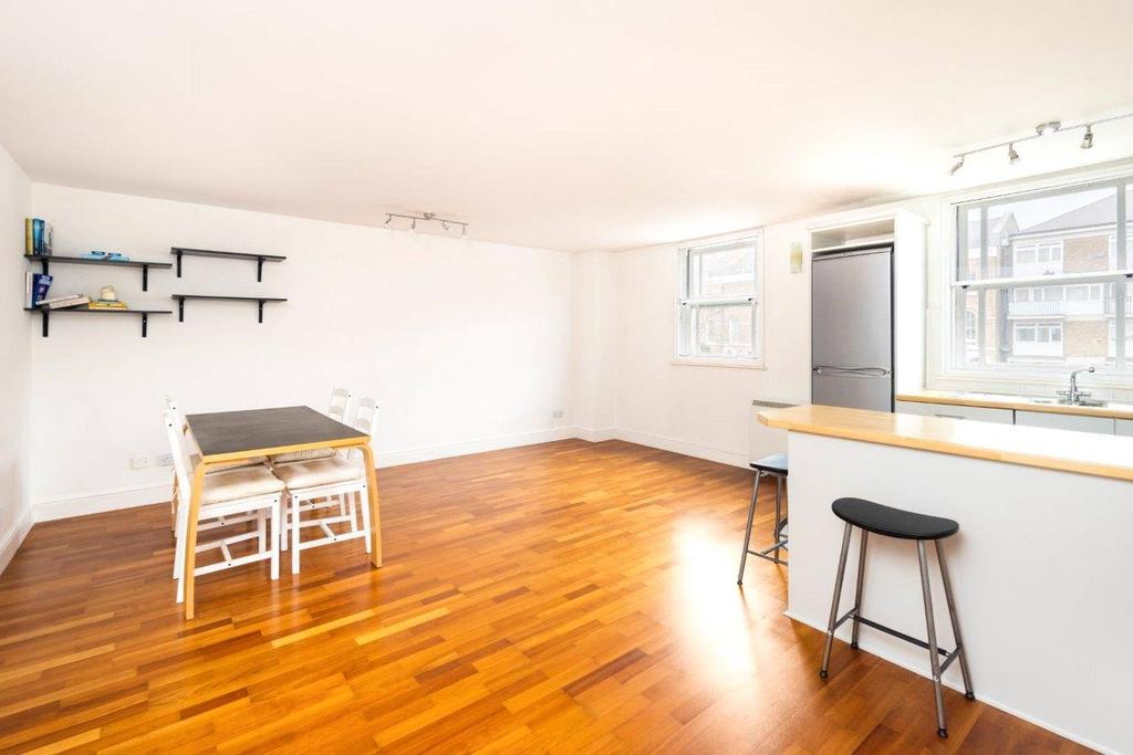 Living Room/Kitchen