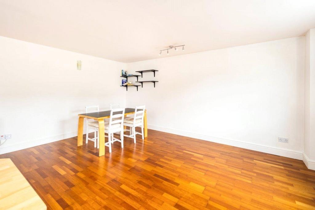 Living Room/Kitchen