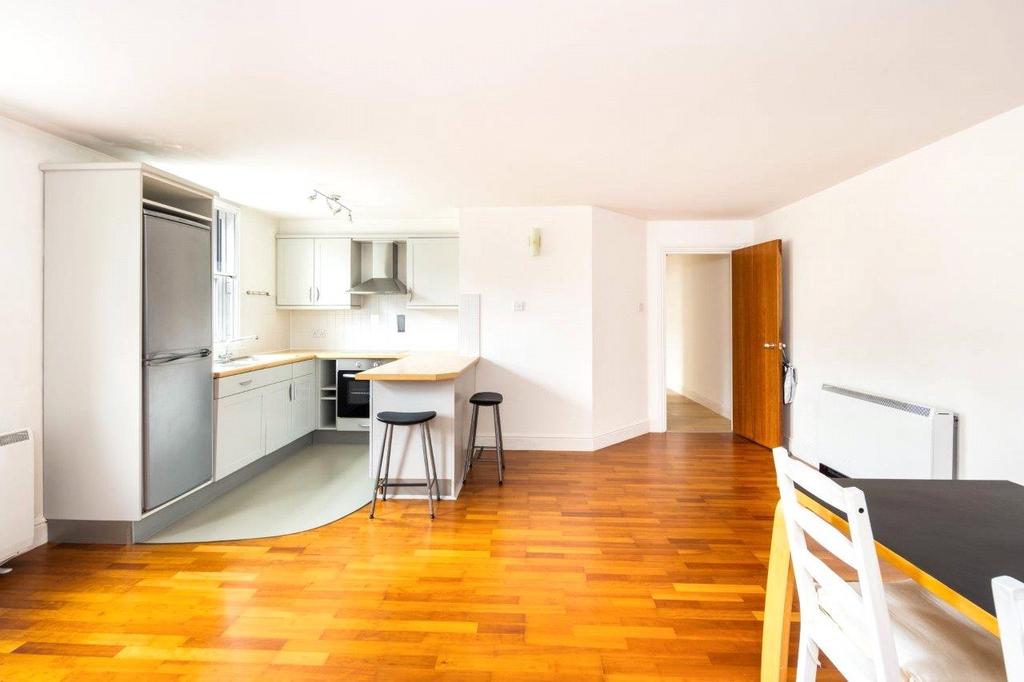 Living Room/Kitchen