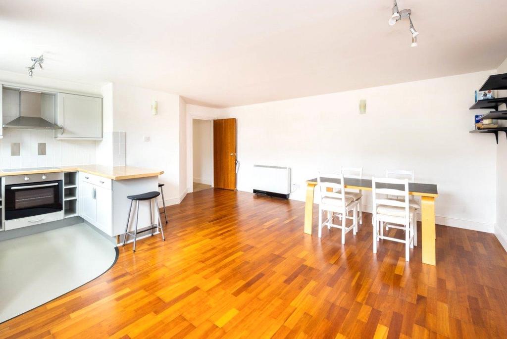 Living Room/Kitchen