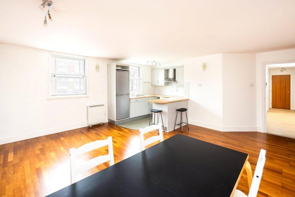 Living Room/Kitchen