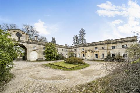 7 bedroom semi-detached house for sale, Roundway Park