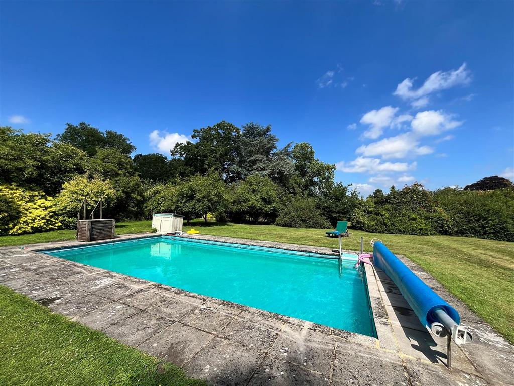 Swimming Pool.jpg