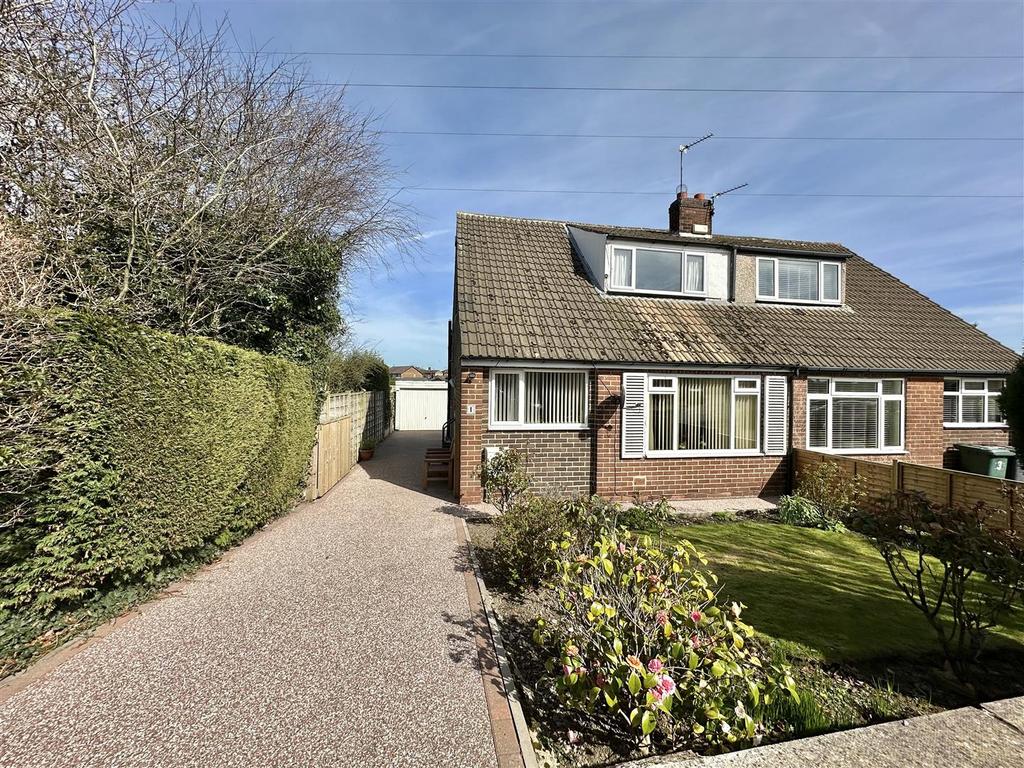 Bramleys Estate Agents - Balmfield Crescent (1).jp