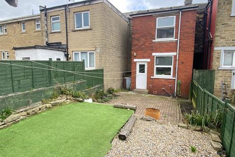 60 Eldon Road, Huddersfield, HD1 4NE