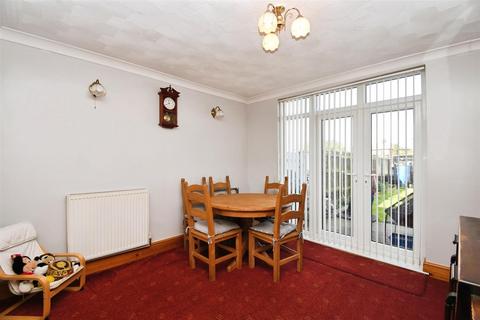 30 Buttfield Road, Hessle, HU13 0AS
