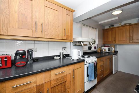 30 Buttfield Road, Hessle, HU13 0AS