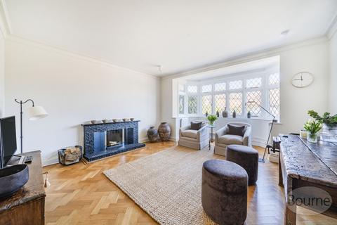 33 Between Streets, Cobham, KT11 1AA