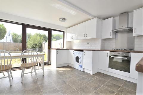 4 bedroom end of terrace house to rent, Radcliffe Road, Oxford OX4