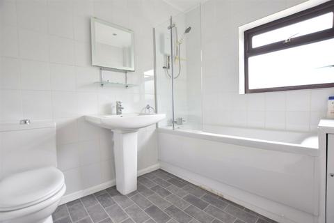 4 bedroom end of terrace house to rent, Radcliffe Road, Oxford OX4