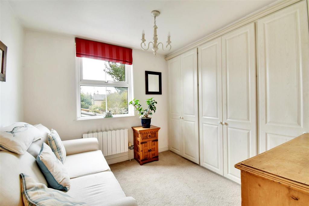 Bedroom 2 1.jpg