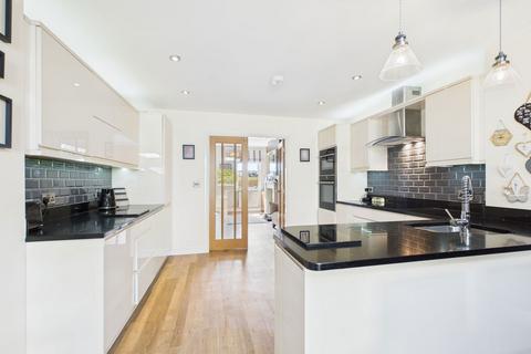 8 Canal Bank, Burscough, Ormskirk, L40 0RR