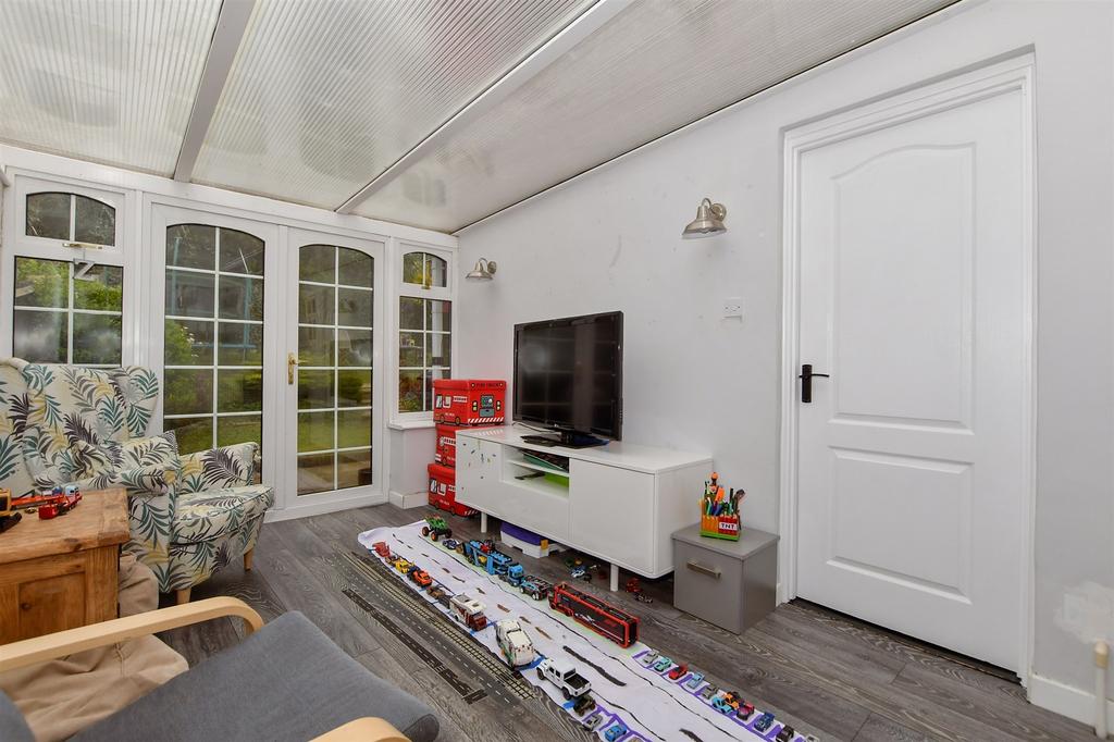 Play/Family Room