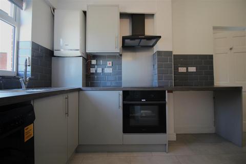 3 bedroom flat to rent, Strathdene Road, Birmingham