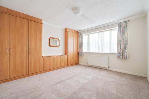 15 Ferrard Close, Ascot, SL5 8LN