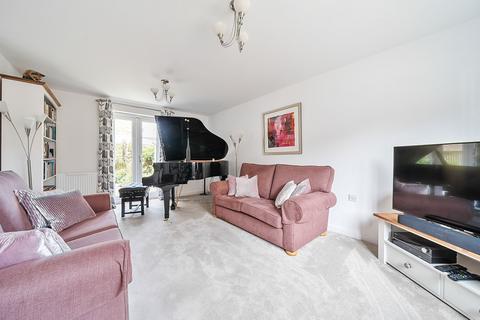 1 Collard Place, Hawkinge, Folkestone, CT18 7TY