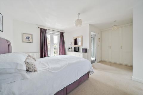 1 Collard Place, Hawkinge, Folkestone, CT18 7TY