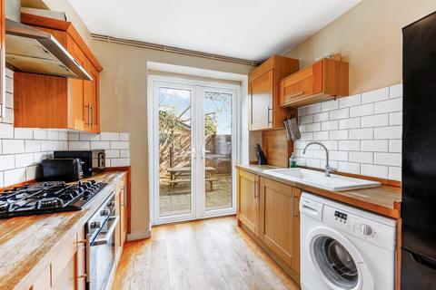 Flat 3, Edendale Creswick Road, London, W3 9HB