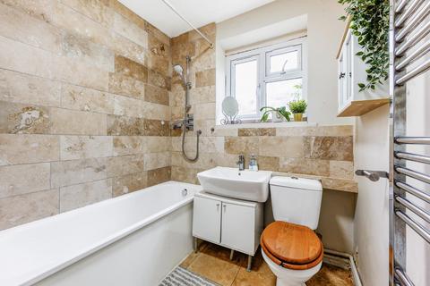 Flat 3, Edendale Creswick Road, London, W3 9HB