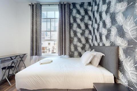 Studio to rent, Talbot Square, London