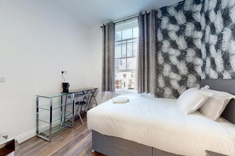 Studio to rent, Talbot Square, London